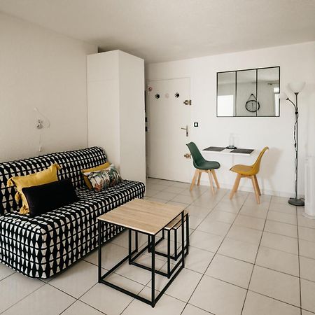 Cosy T1, A 10 Minutes A Pieds Des Plages Fréjus Exterior foto